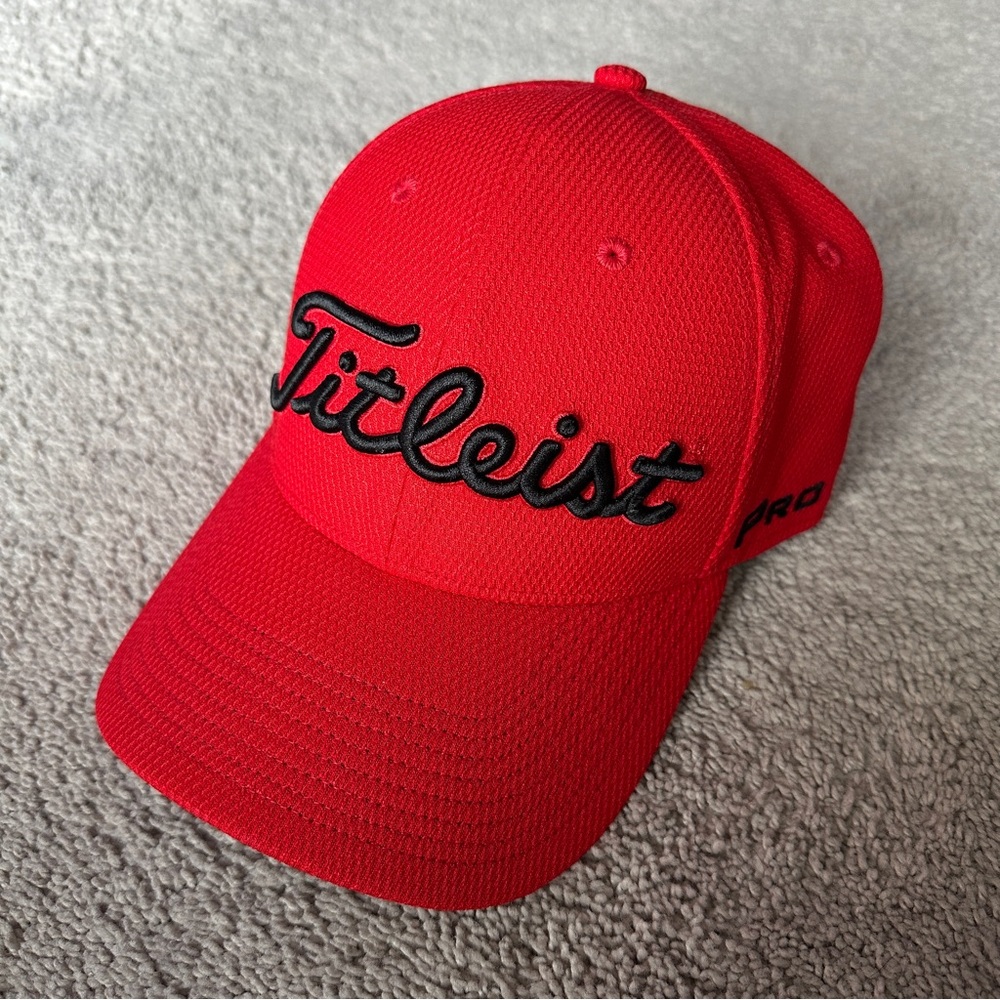 Titleist Players Deep Back Performance Flex Fit G… - image 1